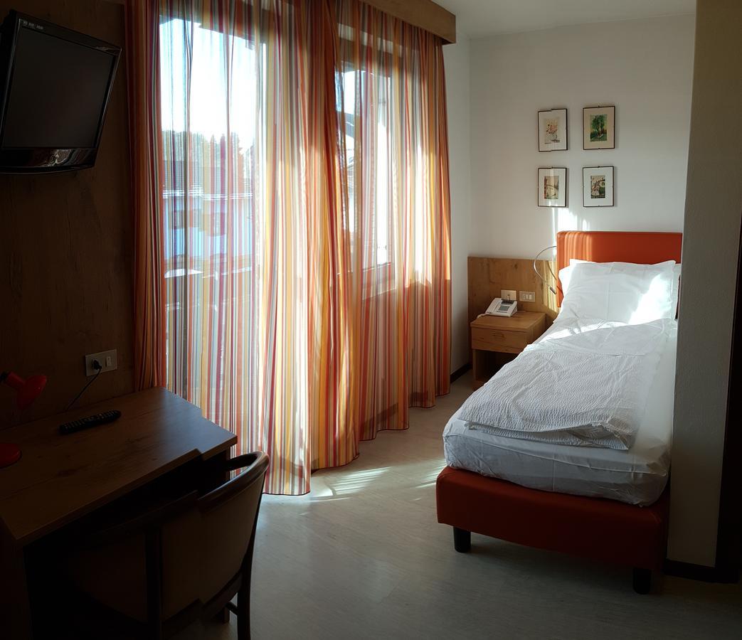 Hotel Olimpic Базельга-ді-Піне Екстер'єр фото